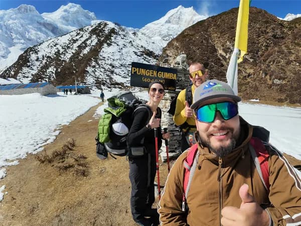manaslu circuit trek