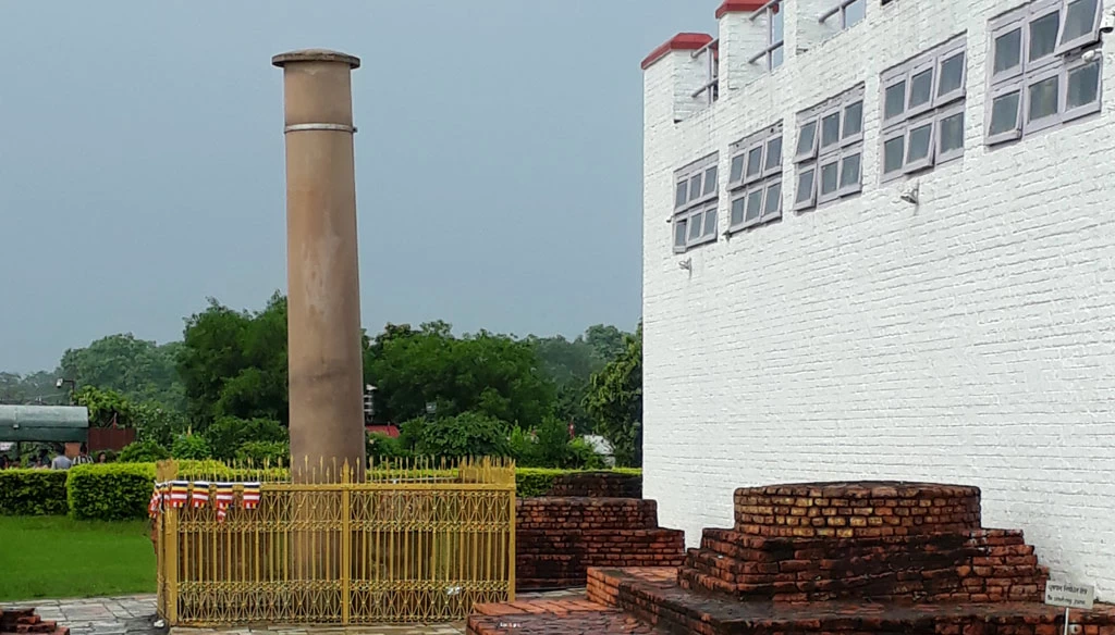 a ancient ashoka pillar in lumbini which is inscripted in brahmi lipi was discovered in 1896