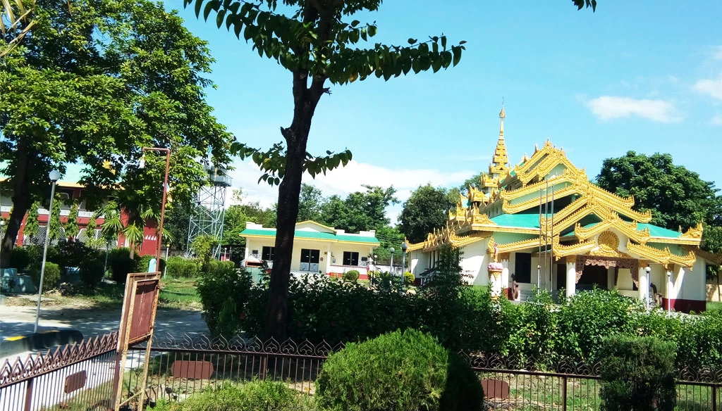 we visited a monastery in lumbini made by thailand goverment which was really beautiful