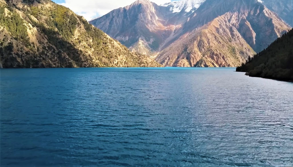 An Amazing turquoise color of Phoksundo Lake.