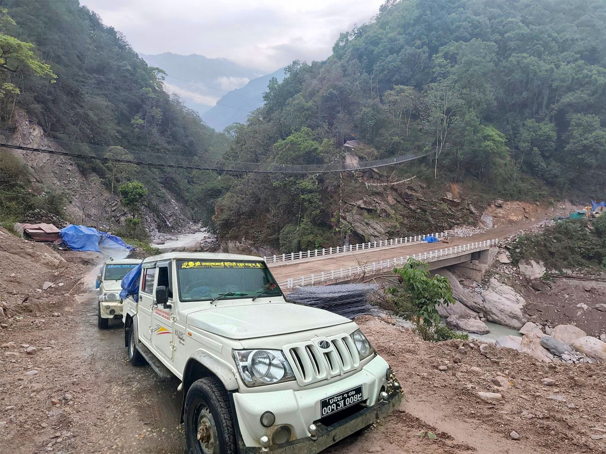 jeep drive to lukla