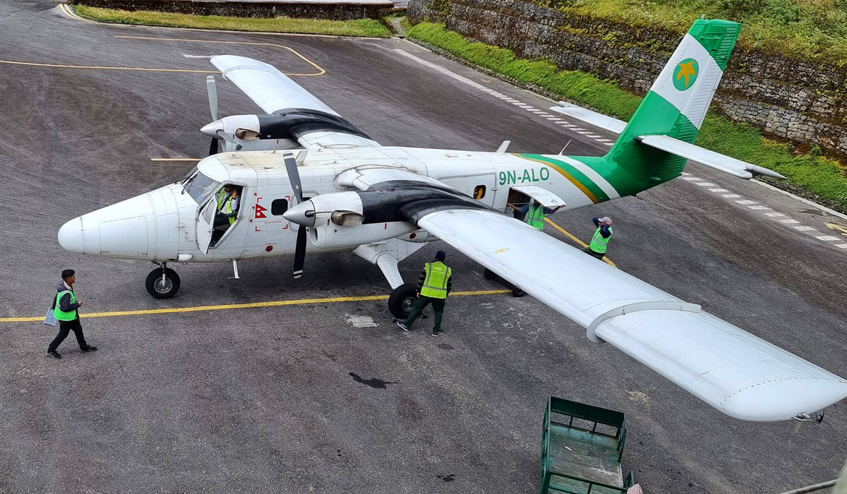 Lukla flight