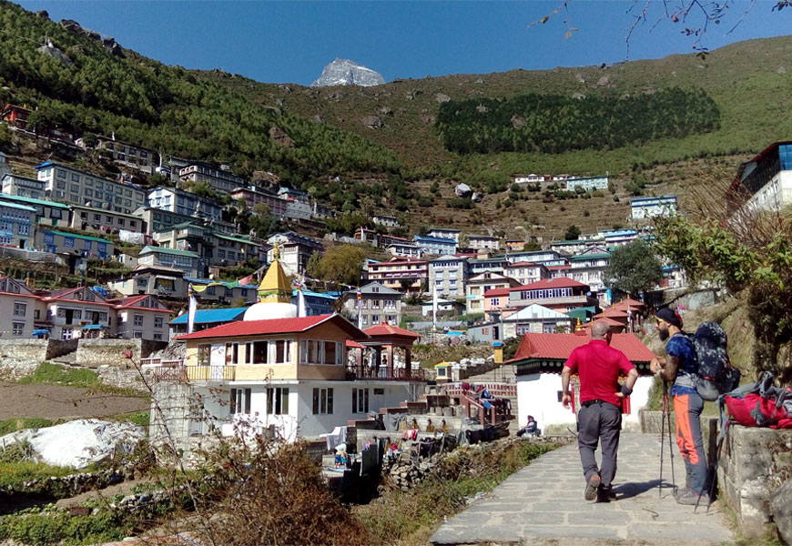 base camp everest trek distance