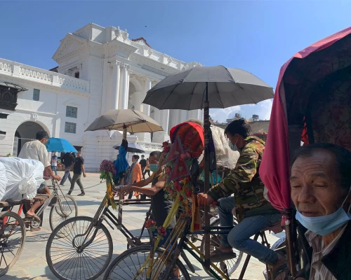  Rickshaw Waiting Client