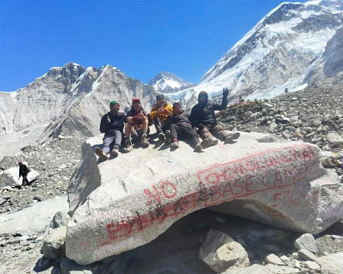 Everest Base Camp