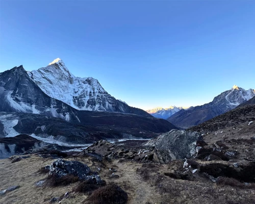 Amadablam Trek