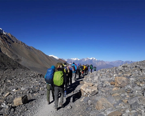 descending to muktinath