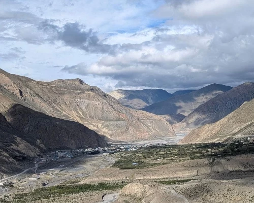 Lower Mustang Scenery