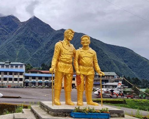 Tenjing Norgey And Sir Edmund Hillary Statue