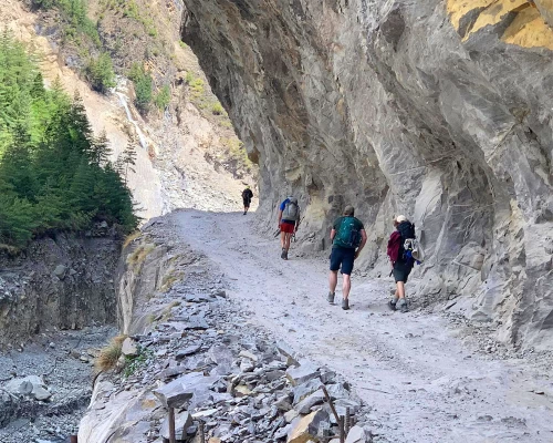 Trekking From Chame To Pisang