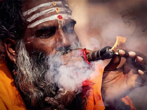 Sadhu's Smoking mood