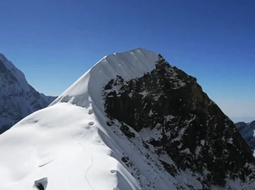 Great view of Tent Peak summit is captured while climbing